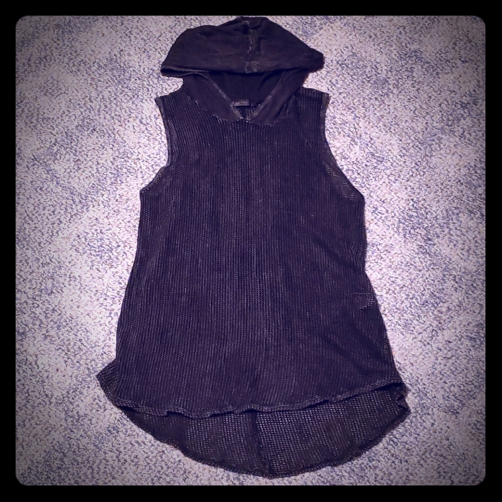 Fishnet sleeveless hoodie